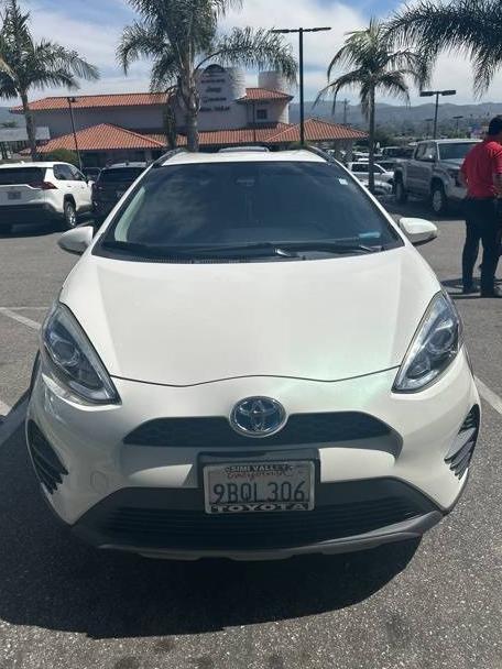 TOYOTA PRIUS C 2018 JTDKDTB35J1620019 image